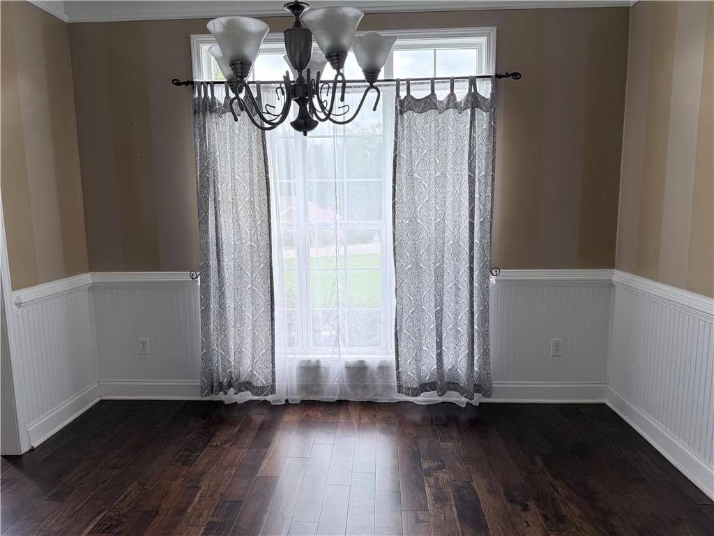 209 Ashley Drive Property Photo 10