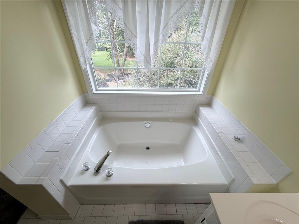 209 Ashley Drive Property Photo 27