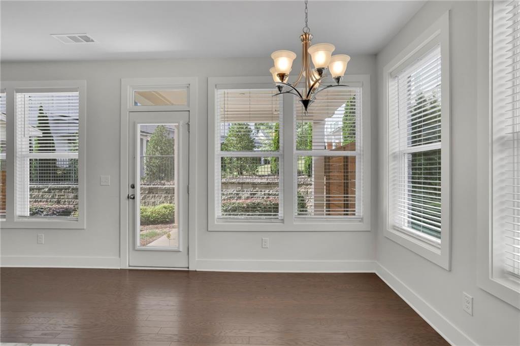 1252 Windmill Parkway Property Photo 10