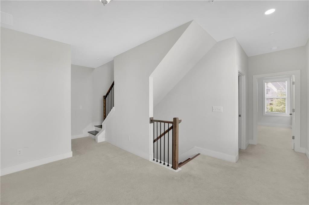 1252 Windmill Parkway Property Photo 15
