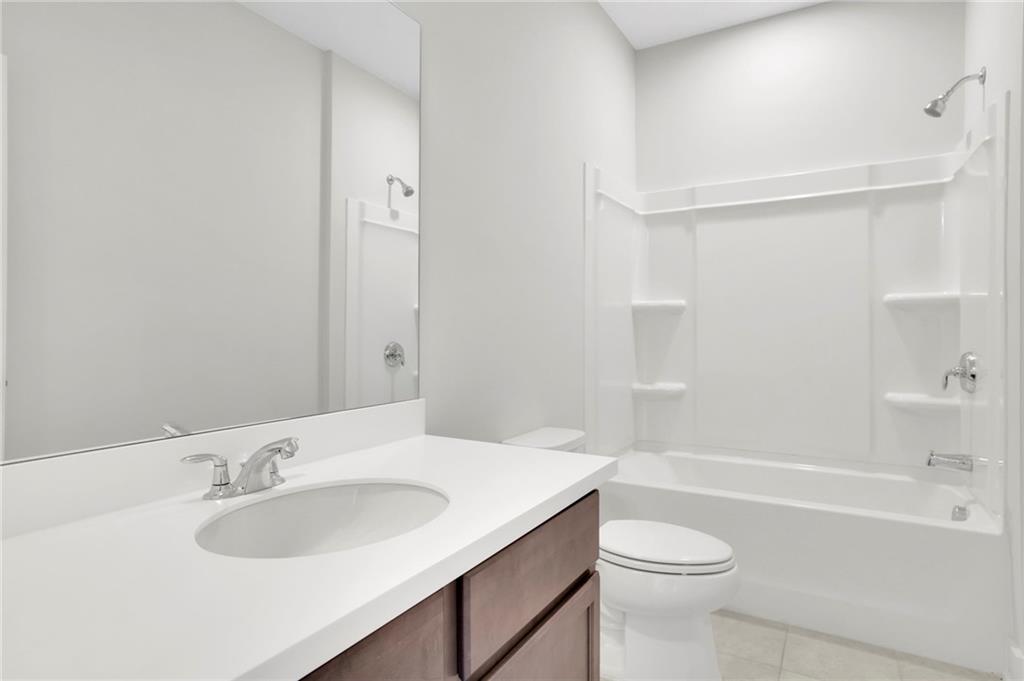 1252 Windmill Parkway Property Photo 24