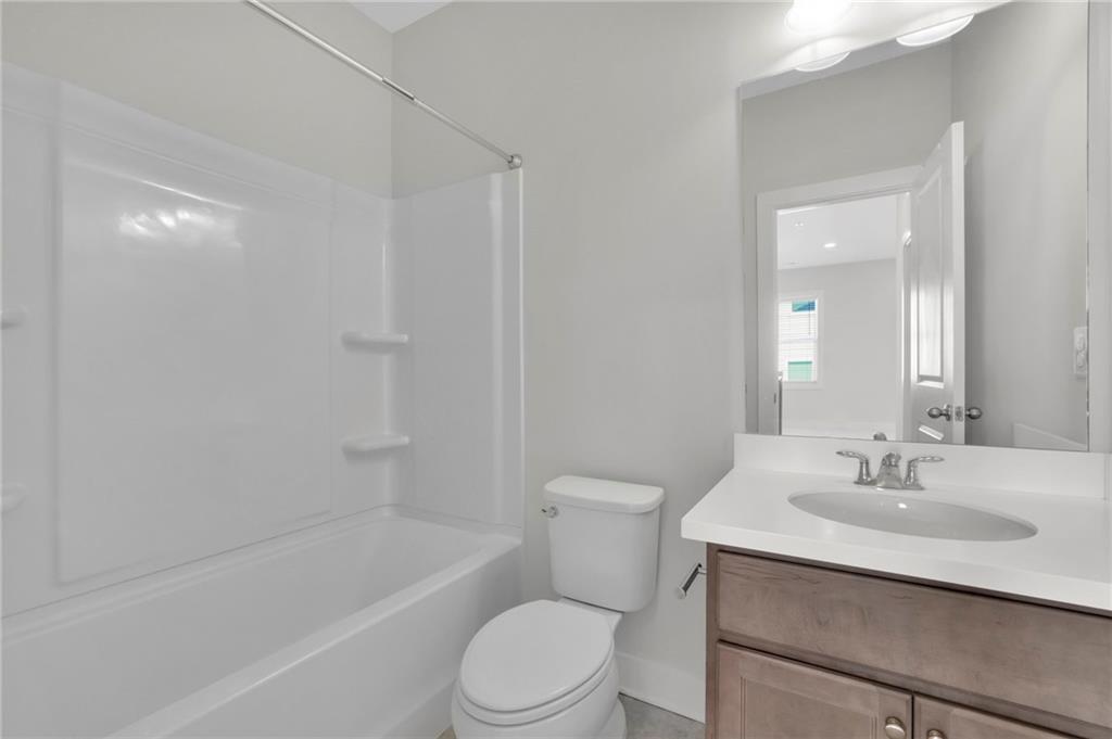 1252 Windmill Parkway Property Photo 29