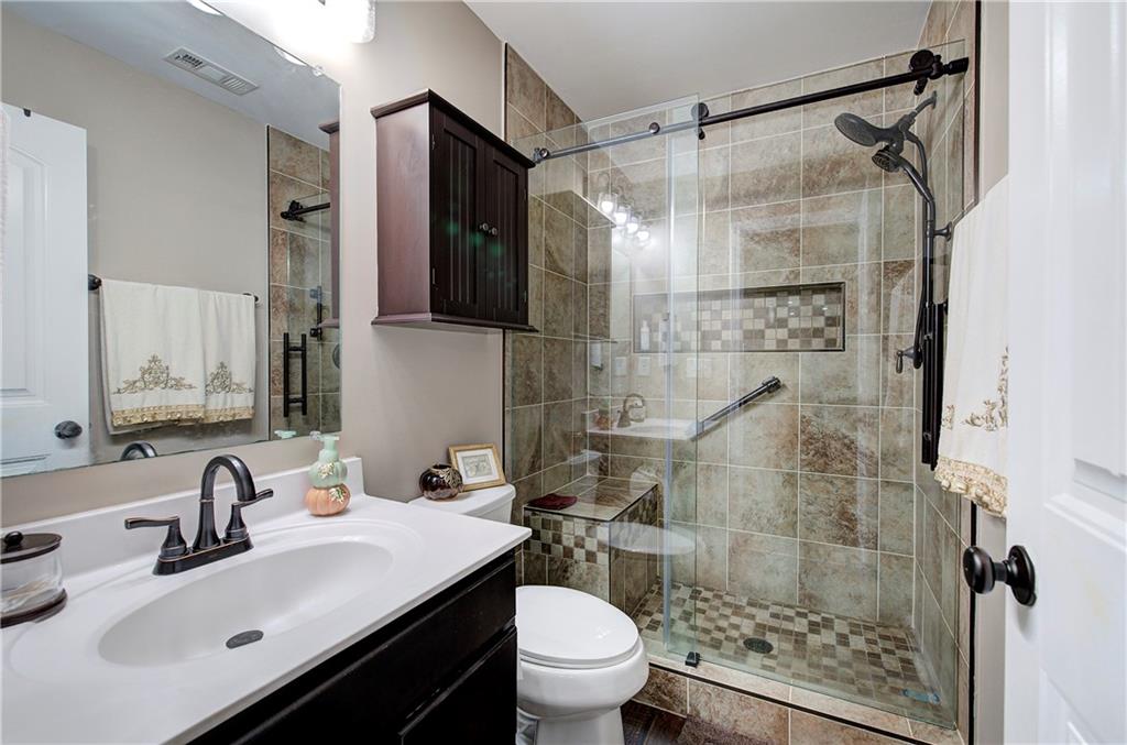 100 Moonlit Trail Property Photo 18