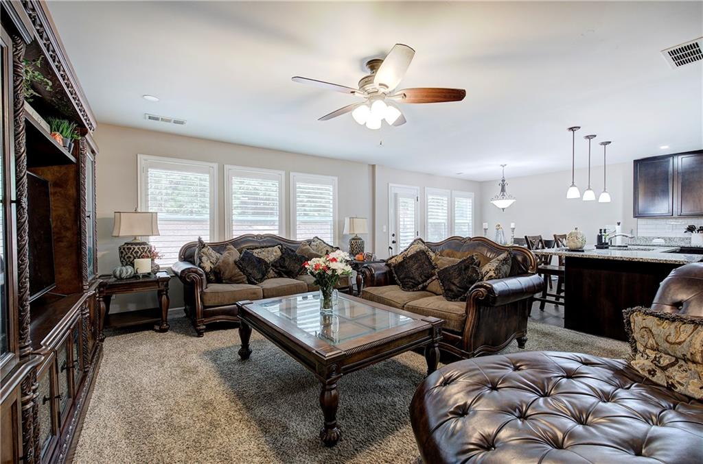 100 Moonlit Trail Property Photo 19