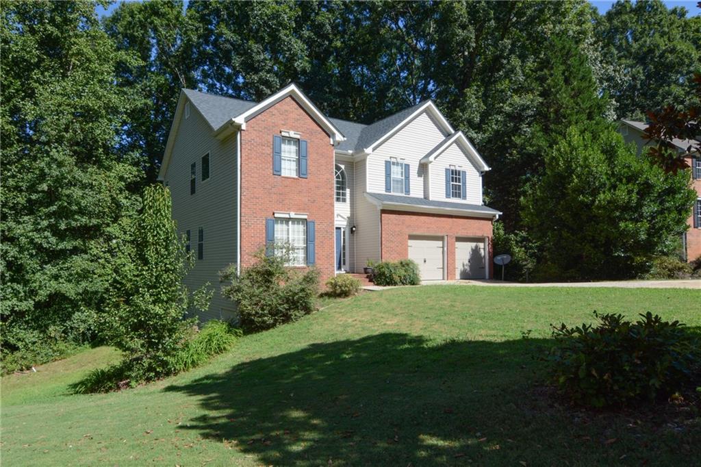 2108 Brickton Crossing Property Photo 2