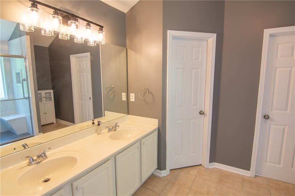 2108 Brickton Crossing Property Photo 20