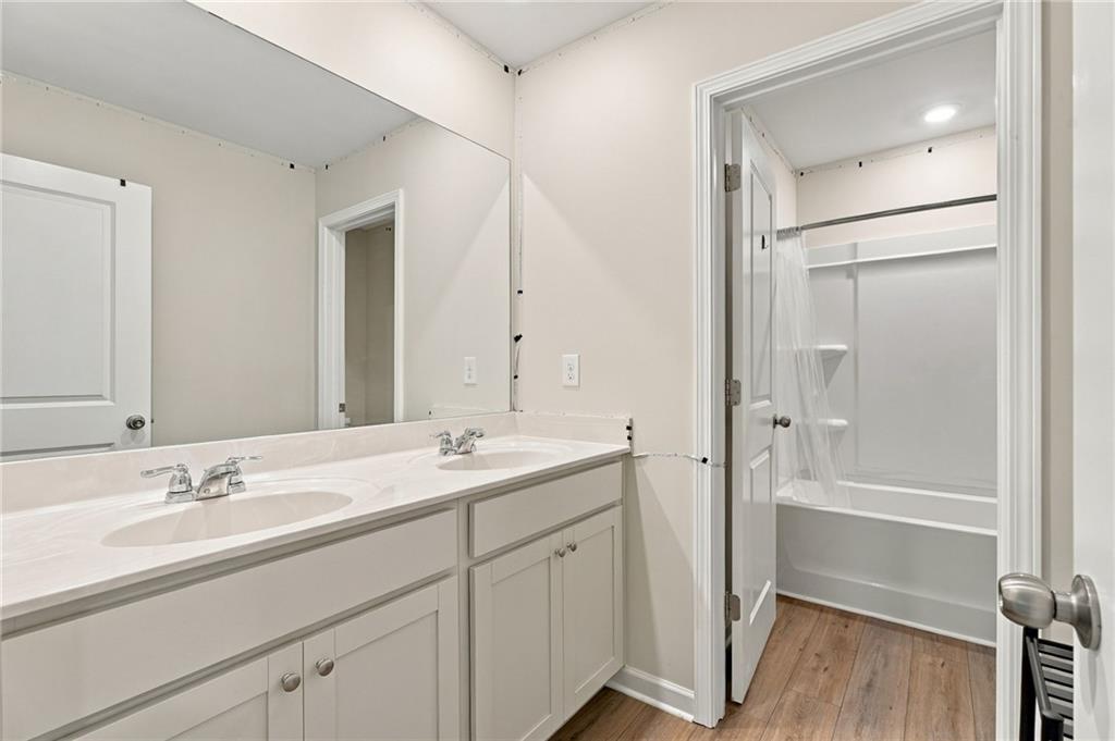 1241 Arnhem Drive Drive Property Photo 13