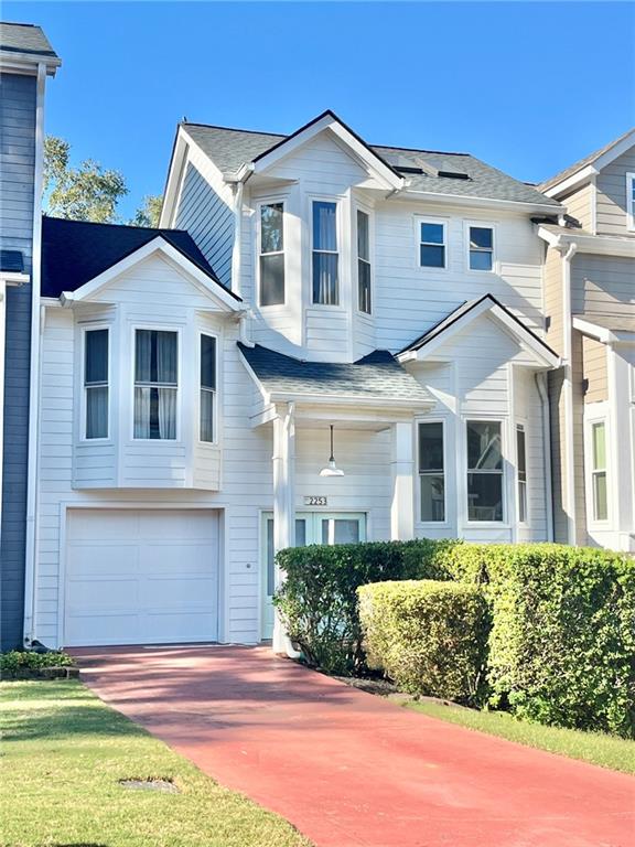 2253 Goodwood Boulevard Se Property Photo 1