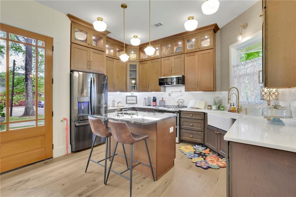 5985 Spring Street Property Photo 4