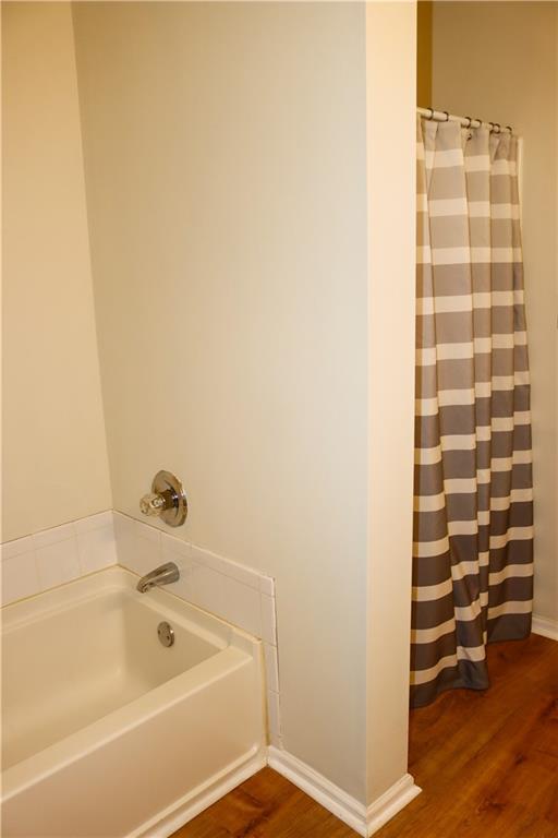 2502 Laurel Circle Nw Property Photo 17