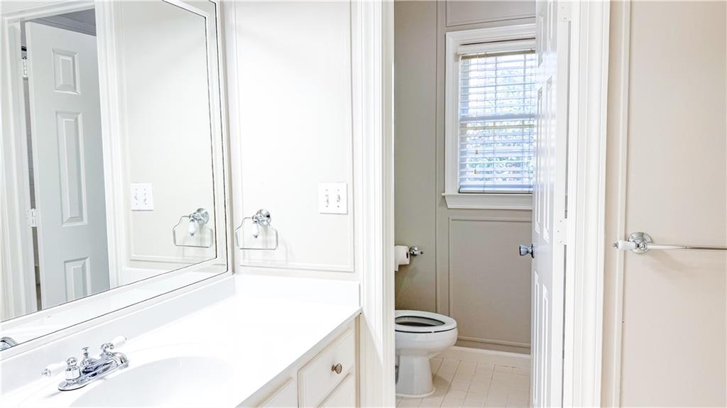 5630 Vicarage Walk Property Photo 29