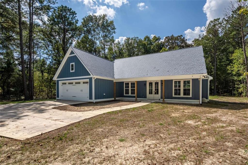 392 Terhune Road Property Photo 3