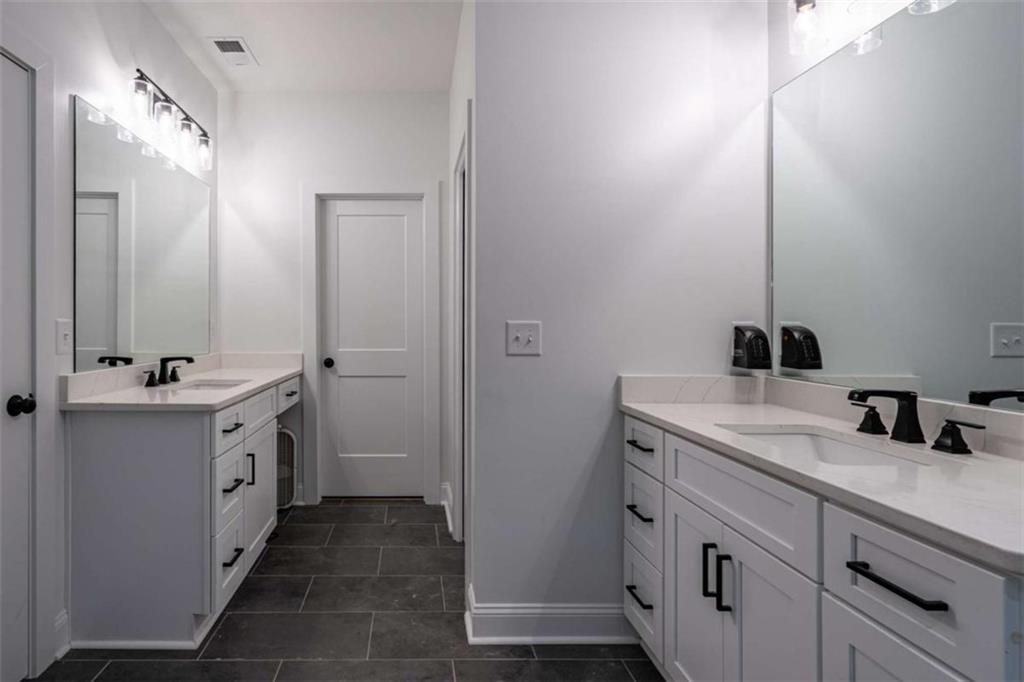 392 Terhune Road Property Photo 21