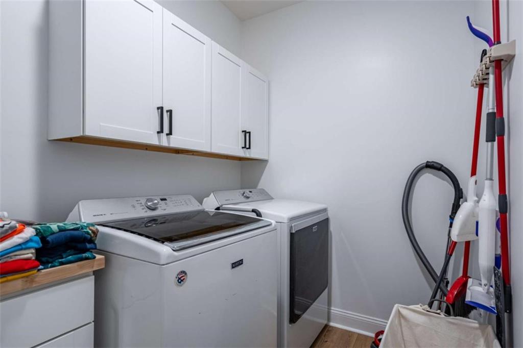 392 Terhune Road Property Photo 22