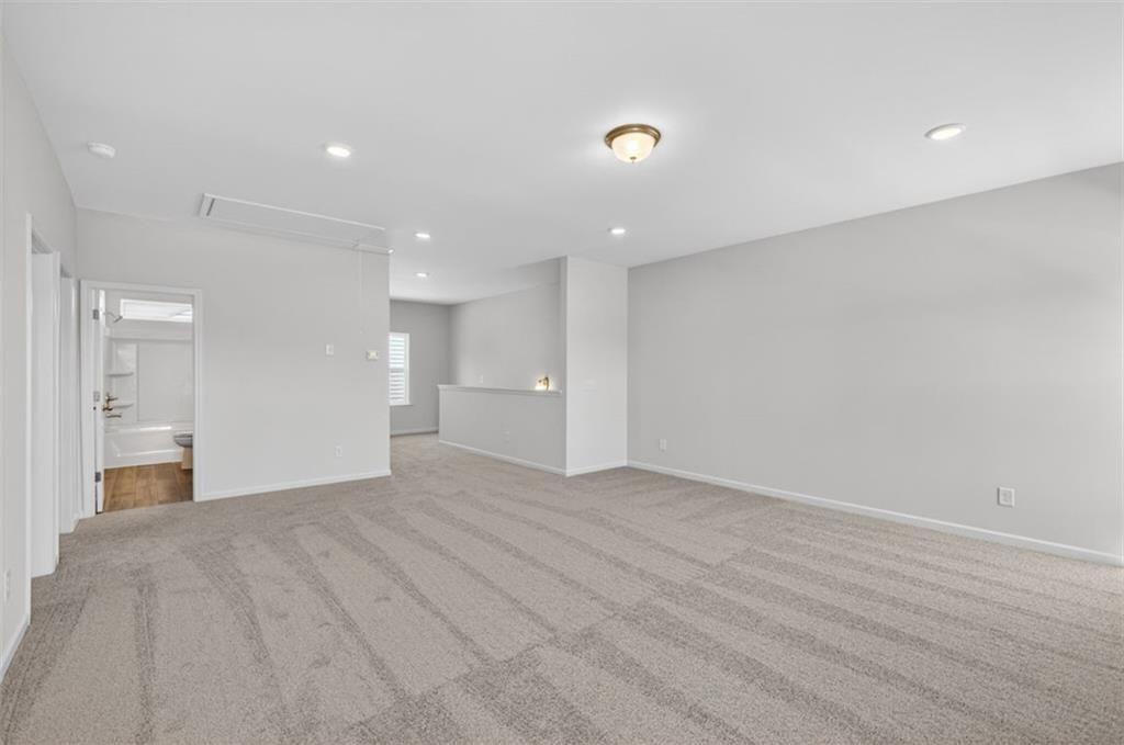 709 Sinclair Lane Property Photo 28