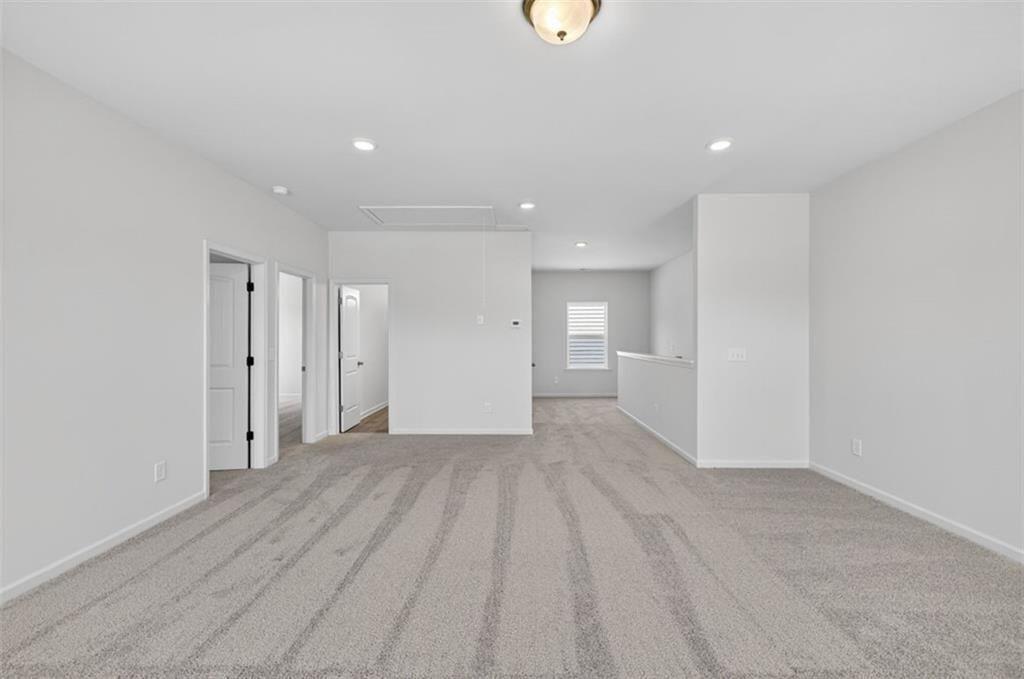 709 Sinclair Lane Property Photo 29