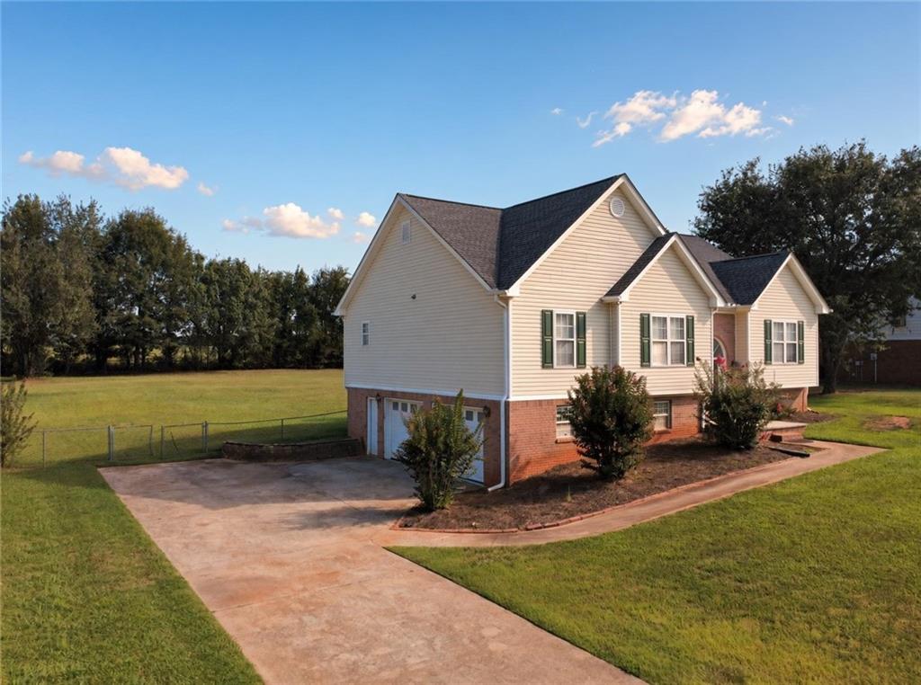 425 Freedom Drive Property Photo 40