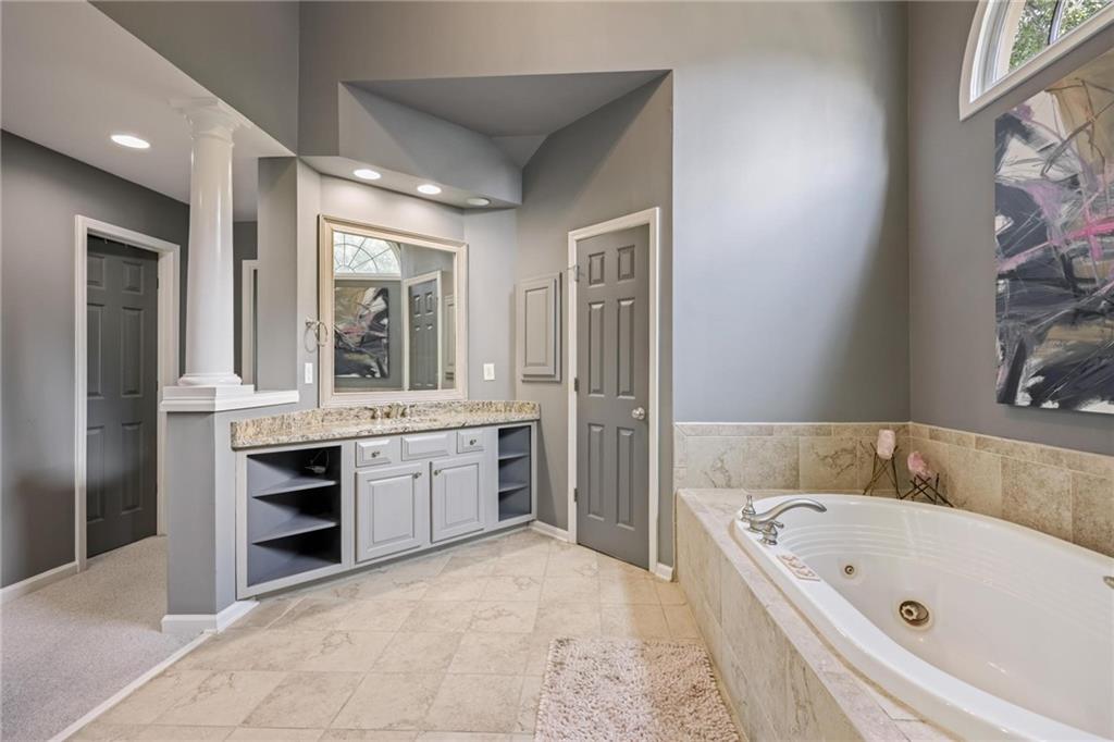 7845419 Property Photo 34