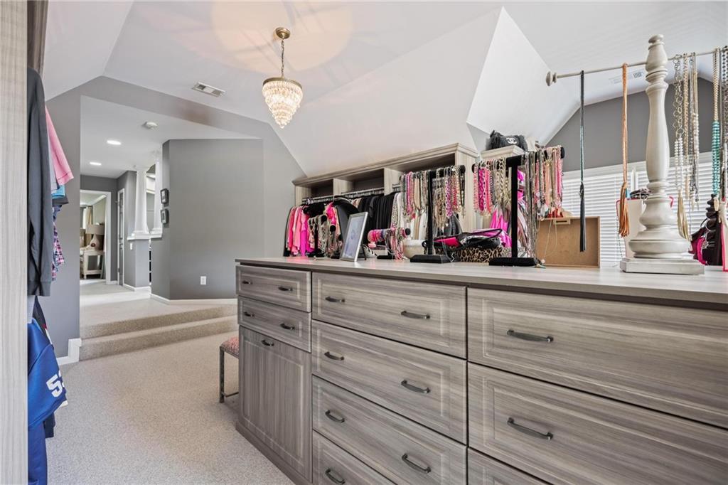 7845419 Property Photo 36
