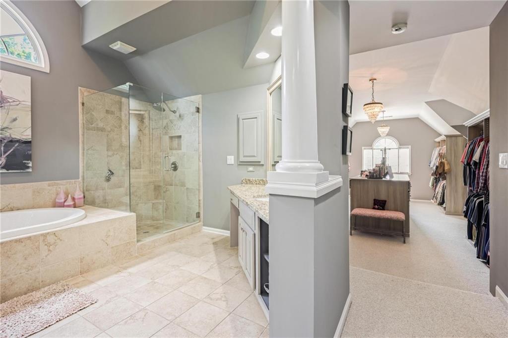 7845419 Property Photo 37