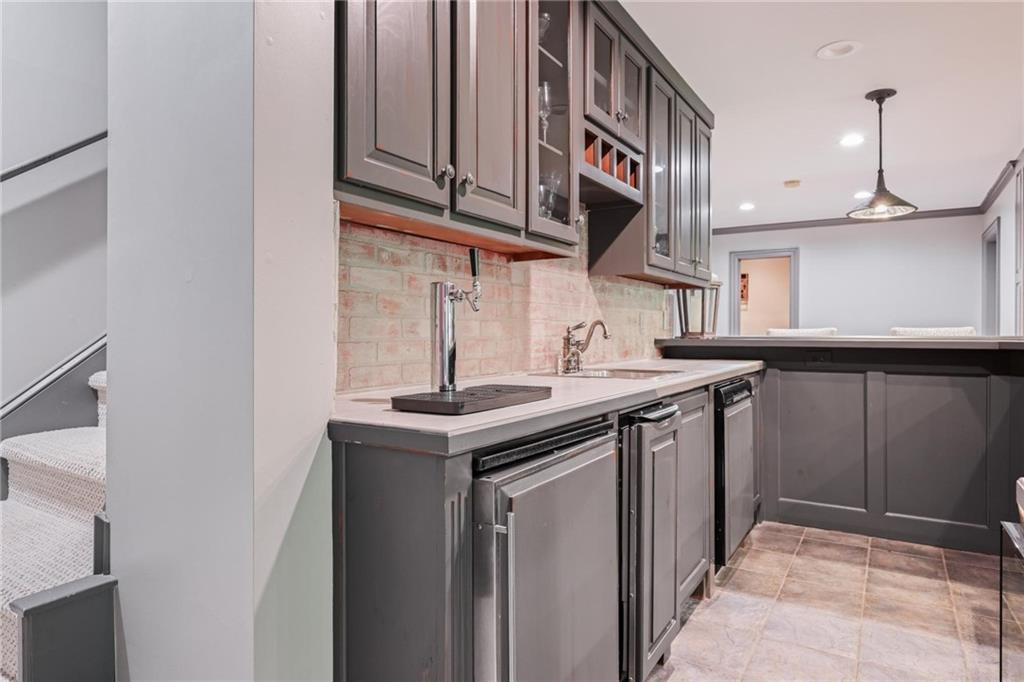 7845419 Property Photo 40