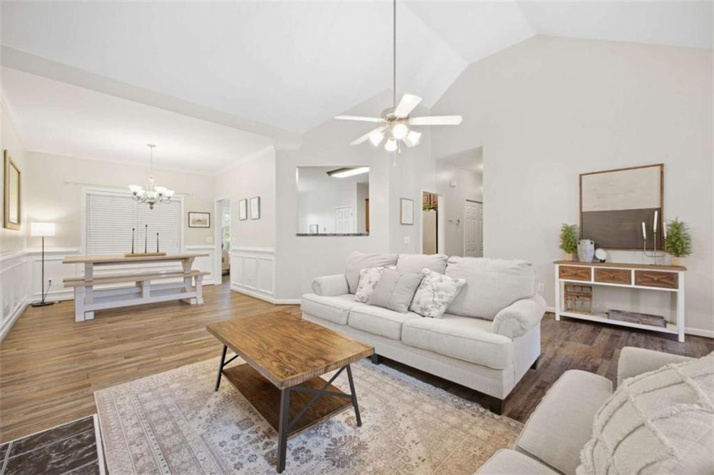 33 Martha's Place Property Photo 4