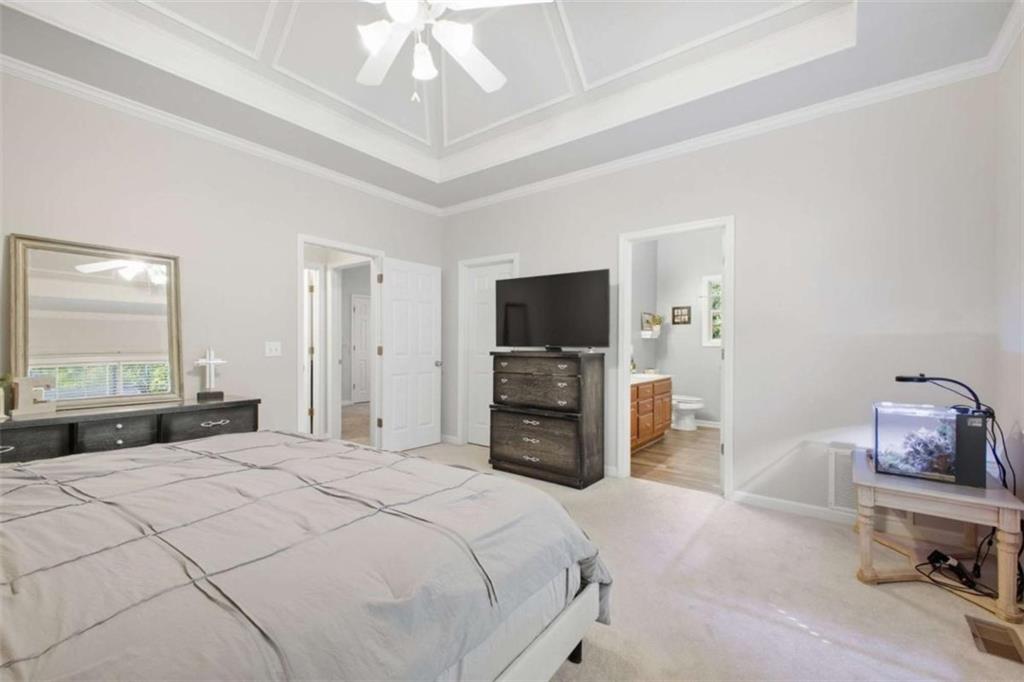 33 Martha's Place Property Photo 17