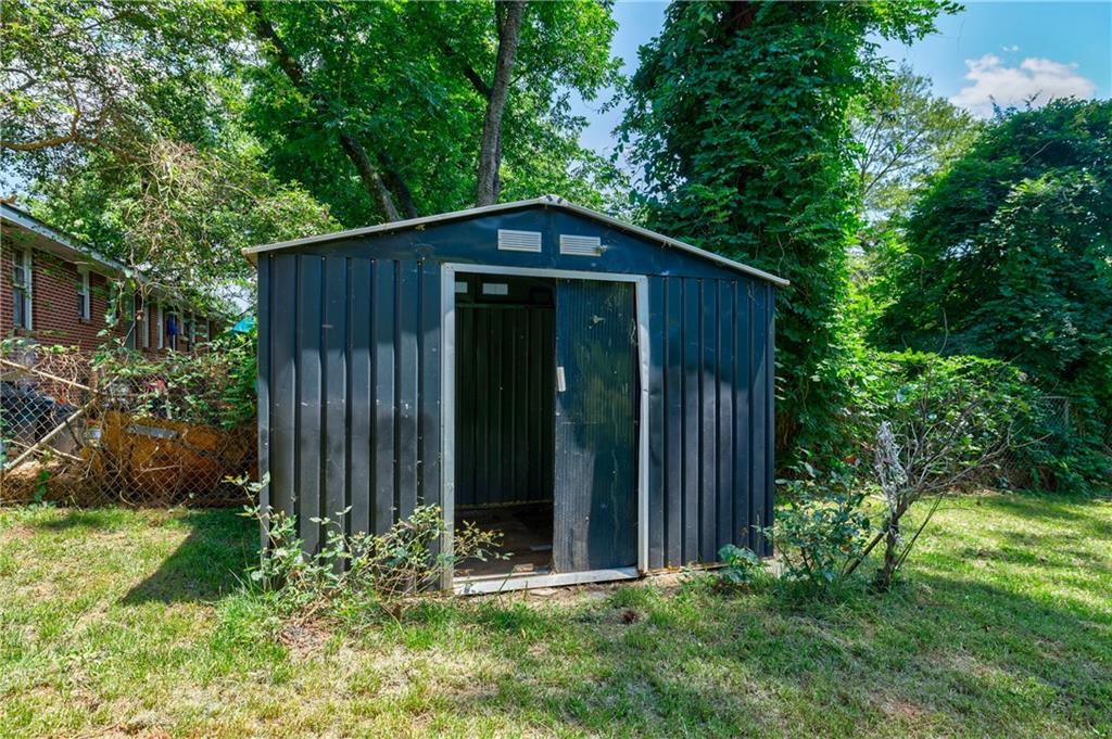 3365 Knott Street Property Photo 7