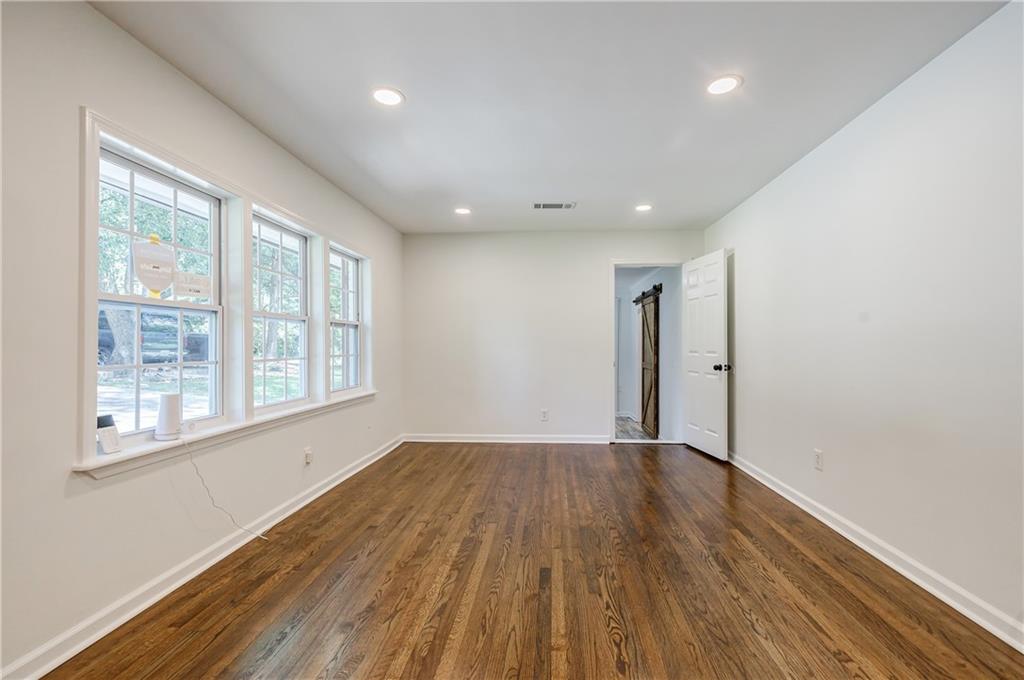 3365 Knott Street Property Photo 17