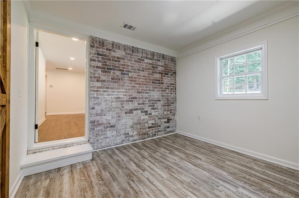 3365 Knott Street Property Photo 23