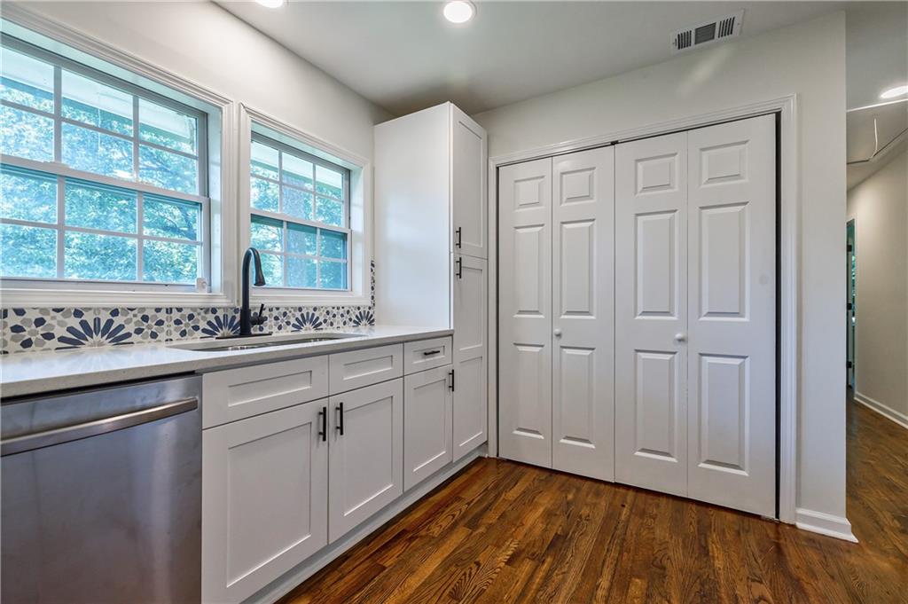 3365 Knott Street Property Photo 65