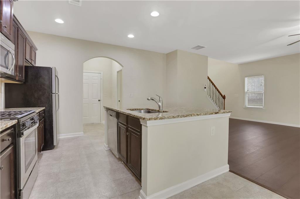 2521 Morgan Chase Drive Property Photo 14