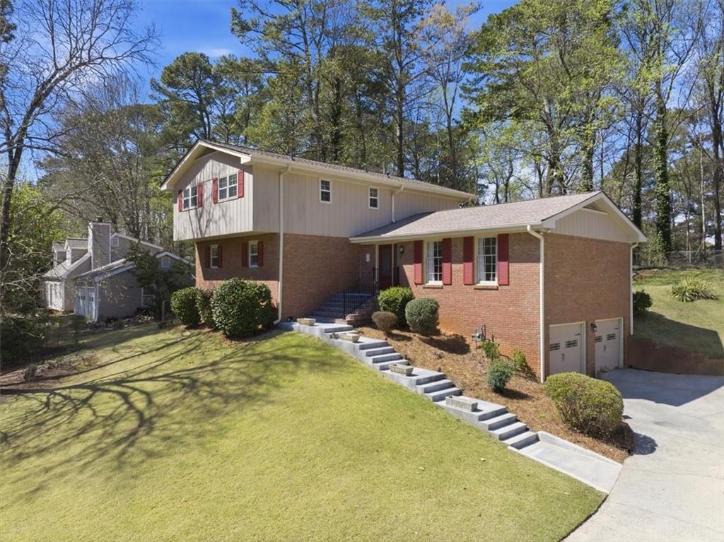 2629 Kensington Drive Property Photo 1