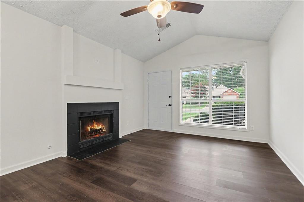 3075 Barnwood Crossing Property Photo 7
