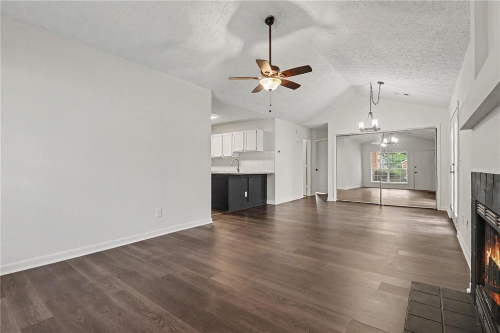 3075 Barnwood Crossing Property Photo 11
