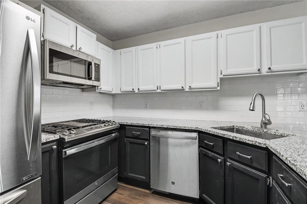 3075 Barnwood Crossing Property Photo 14