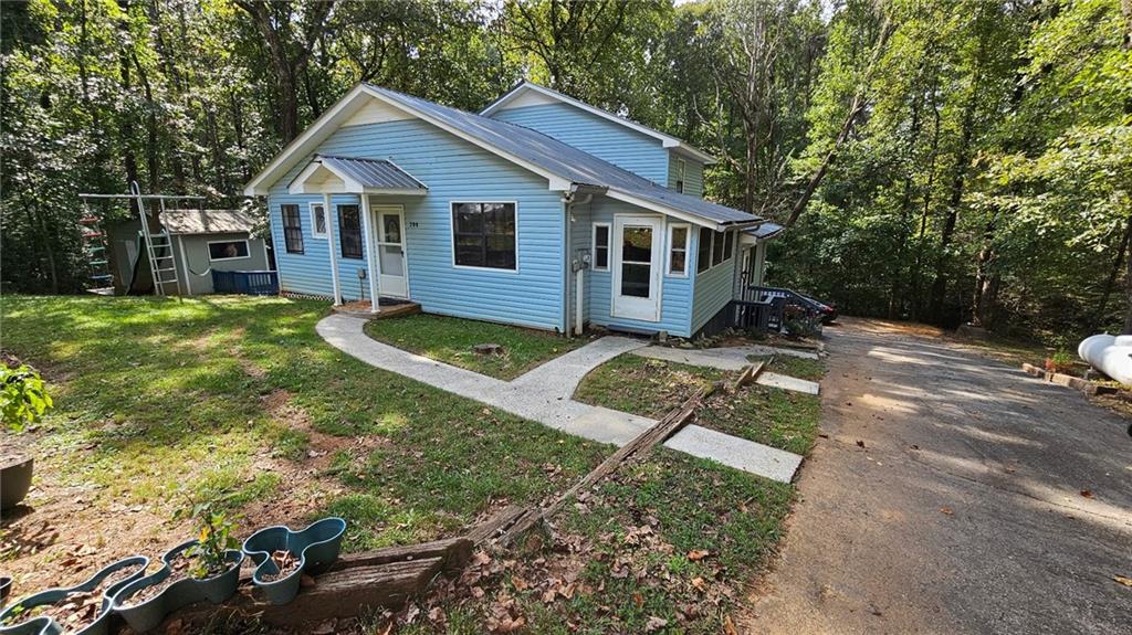 290 Emerald Drive Property Photo 1