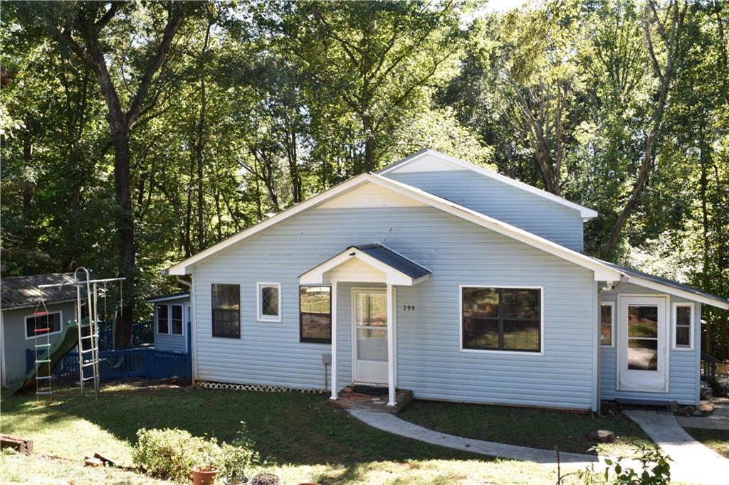 290 Emerald Drive Property Photo 3