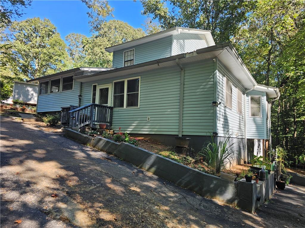 290 Emerald Drive Property Photo 4