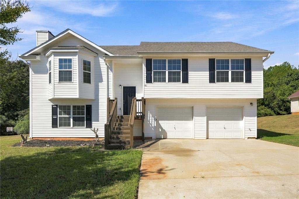 90 Green Commons Drive Property Photo 1
