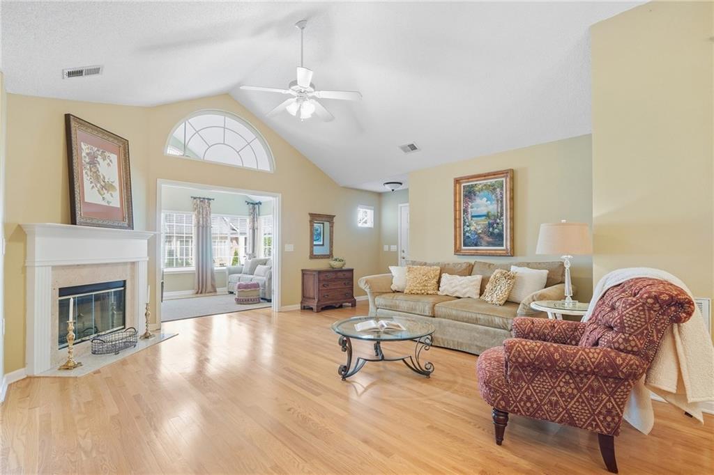 1402 Sweet Apple Circle Property Photo 7