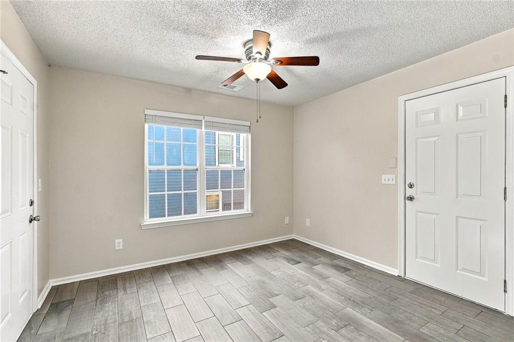 5741 Village Loop Property Photo 10