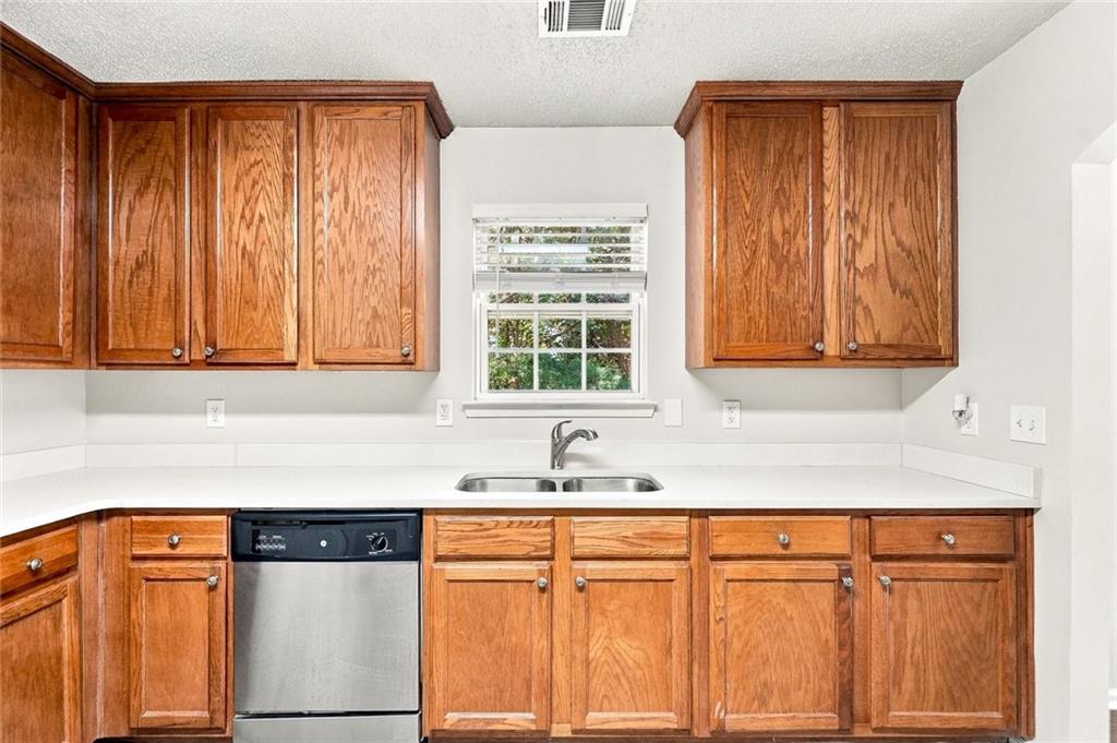 5741 Village Loop Property Photo 13