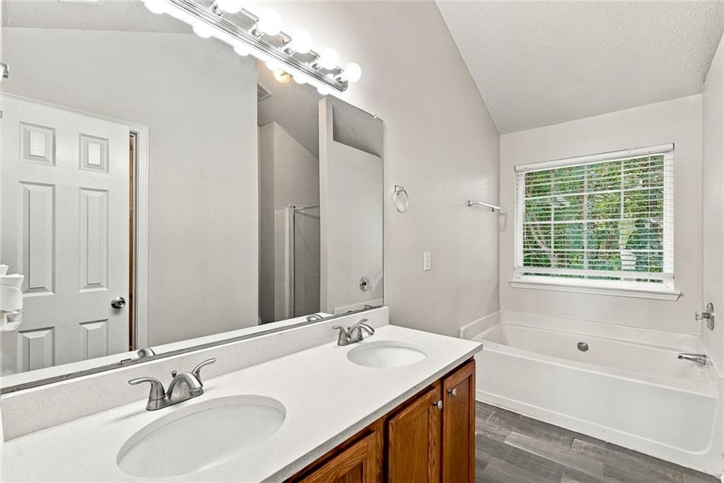 5741 Village Loop Property Photo 17