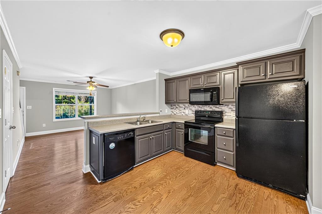 105 Whitehead Road Unit 23 Property Photo 4