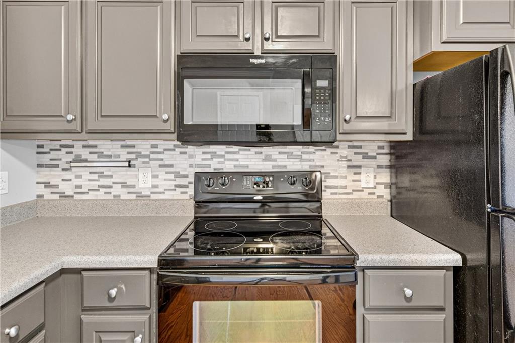 105 Whitehead Road Unit 23 Property Photo 6