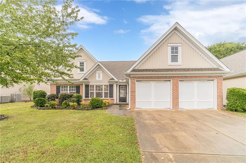 2463 Walnut Tree Lane Property Photo 1