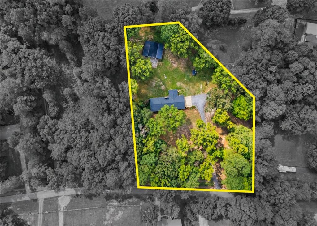 18 David Road NW Property Photo 1
