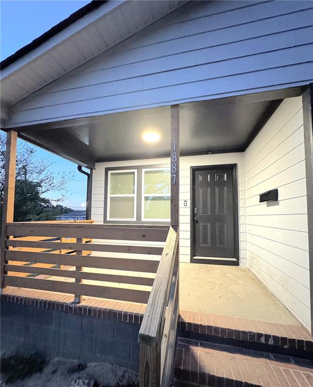 1887 Coleman Avenue Property Photo 1