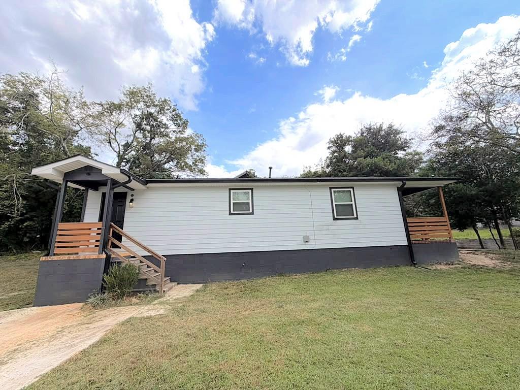 1887 Coleman Avenue Property Photo 2